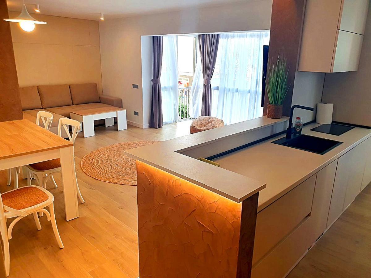 First Line Beach Beautiful Two Bedrooms 貝尼多姆 外观 照片