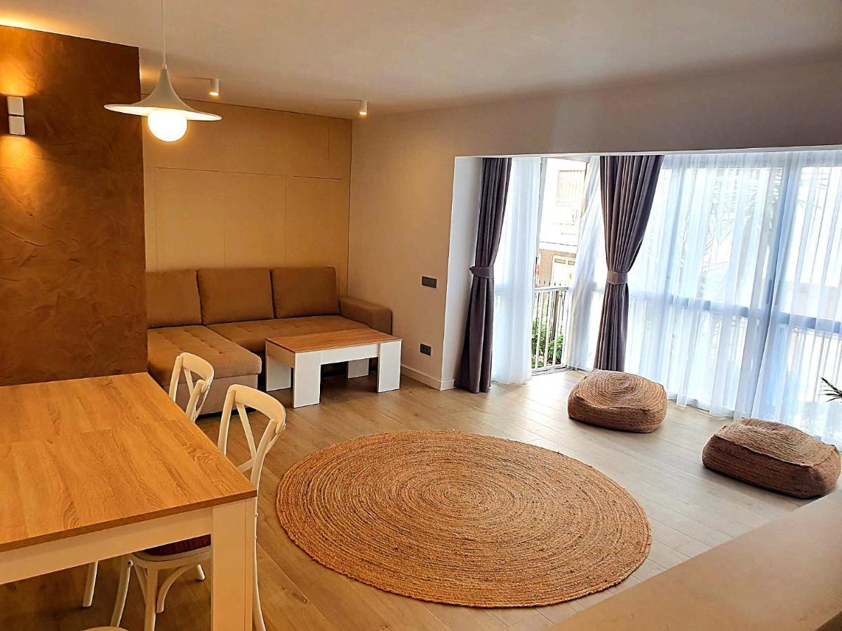 First Line Beach Beautiful Two Bedrooms 貝尼多姆 外观 照片