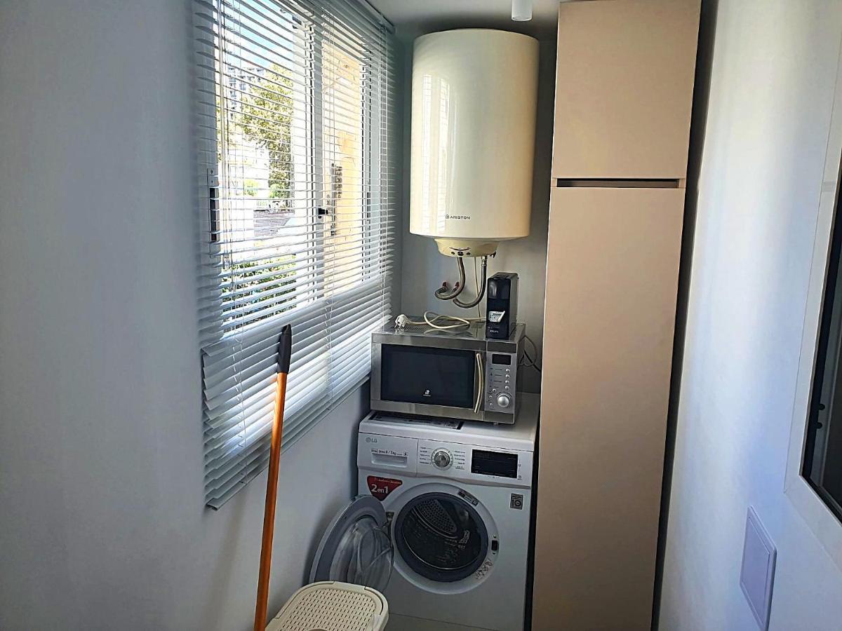 First Line Beach Beautiful Two Bedrooms 貝尼多姆 外观 照片